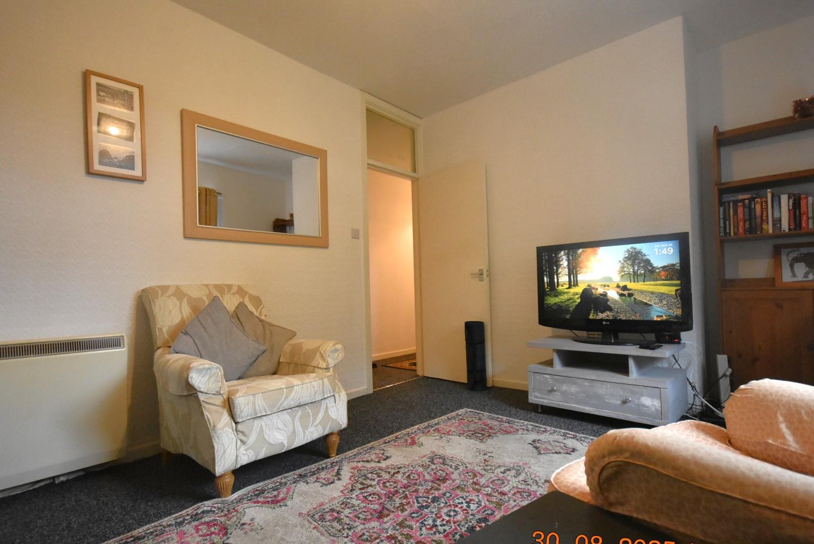 3 Weston Court, Holton Road, CF63 4JD